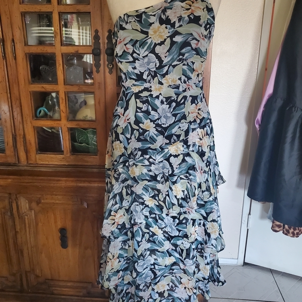 Floral One-Shoulder Ruffle Dress - Picture 11 of 13